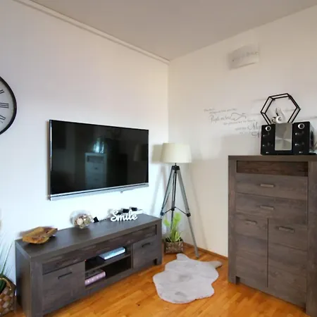 Apartment Becica *